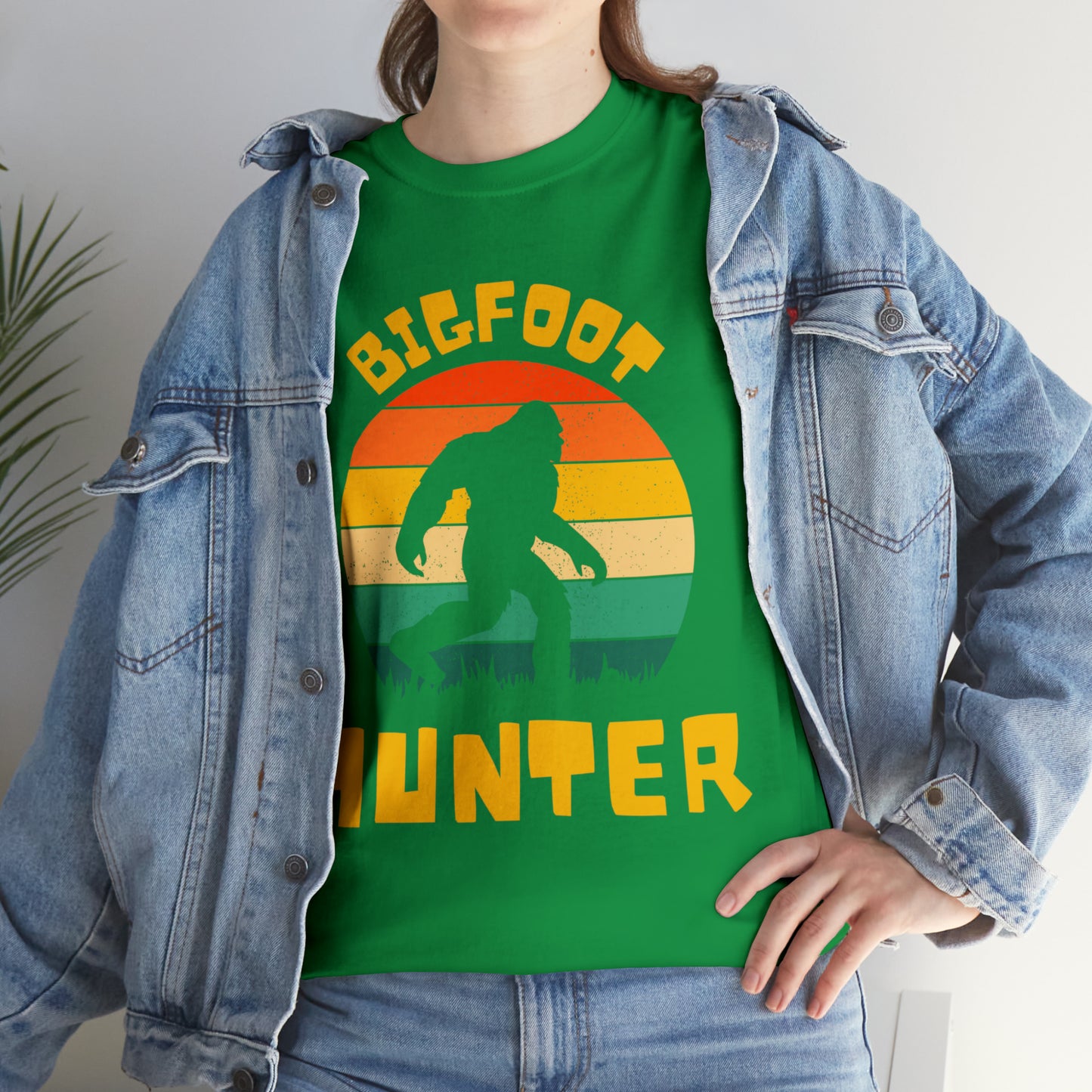 Unisex Bigfoot hunter Heavy Cotton Tee