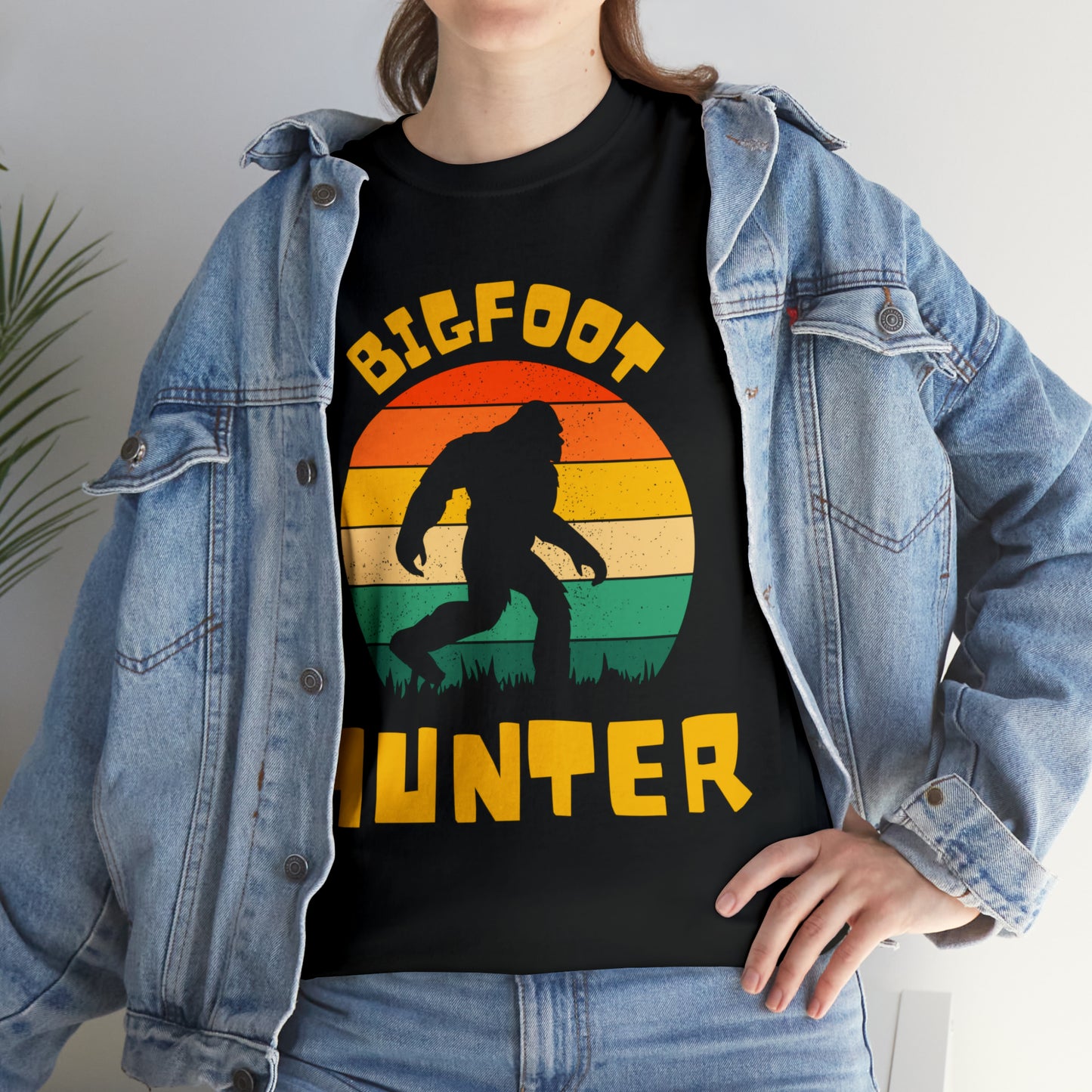 Unisex Bigfoot hunter Heavy Cotton Tee