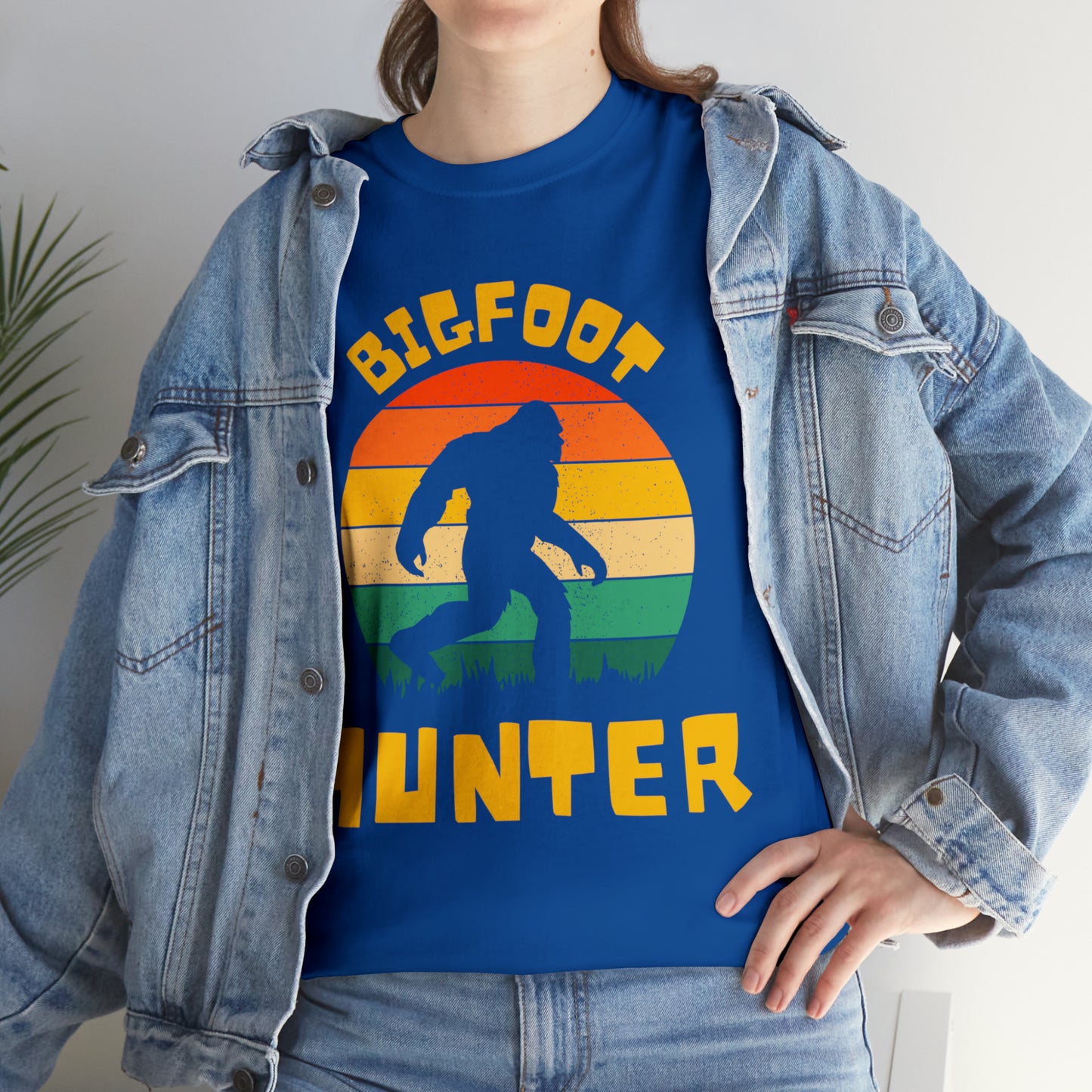 Unisex Bigfoot hunter Heavy Cotton Tee