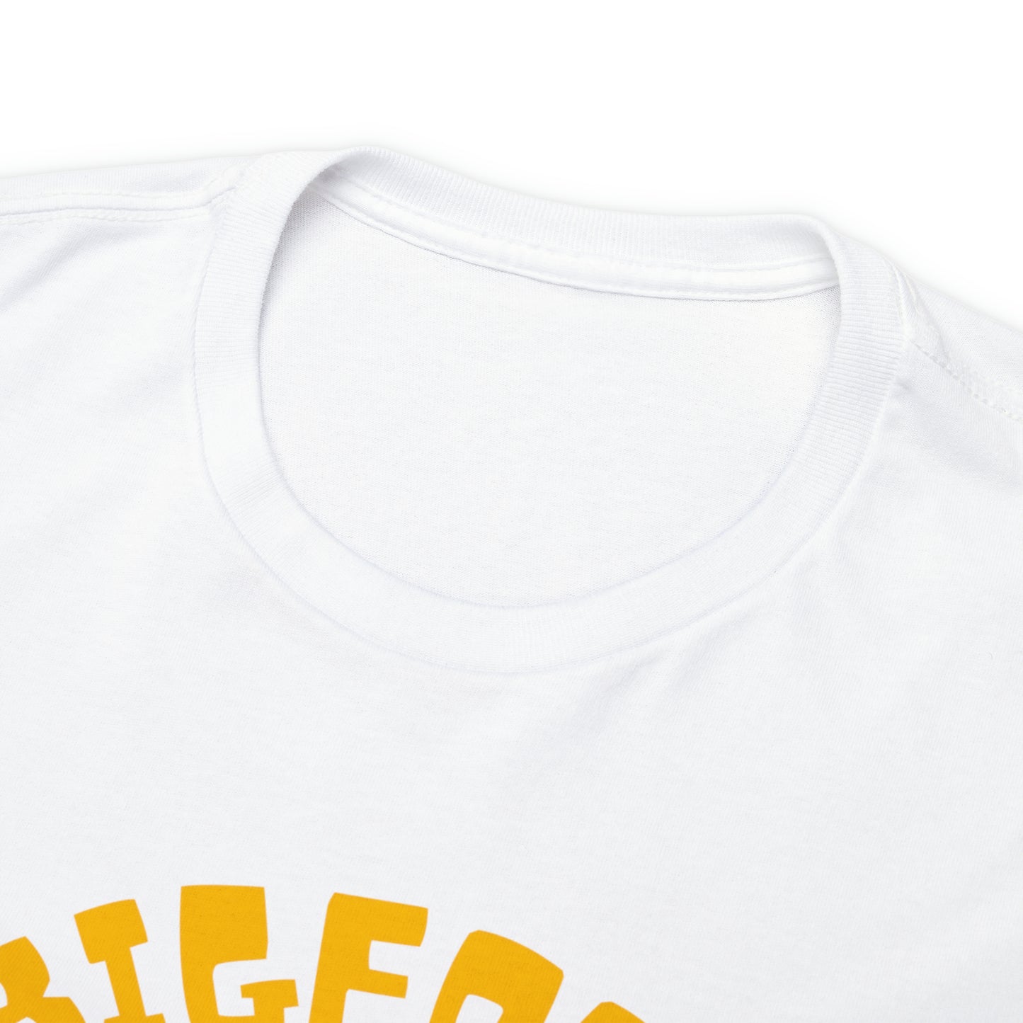 Unisex Bigfoot hunter Heavy Cotton Tee